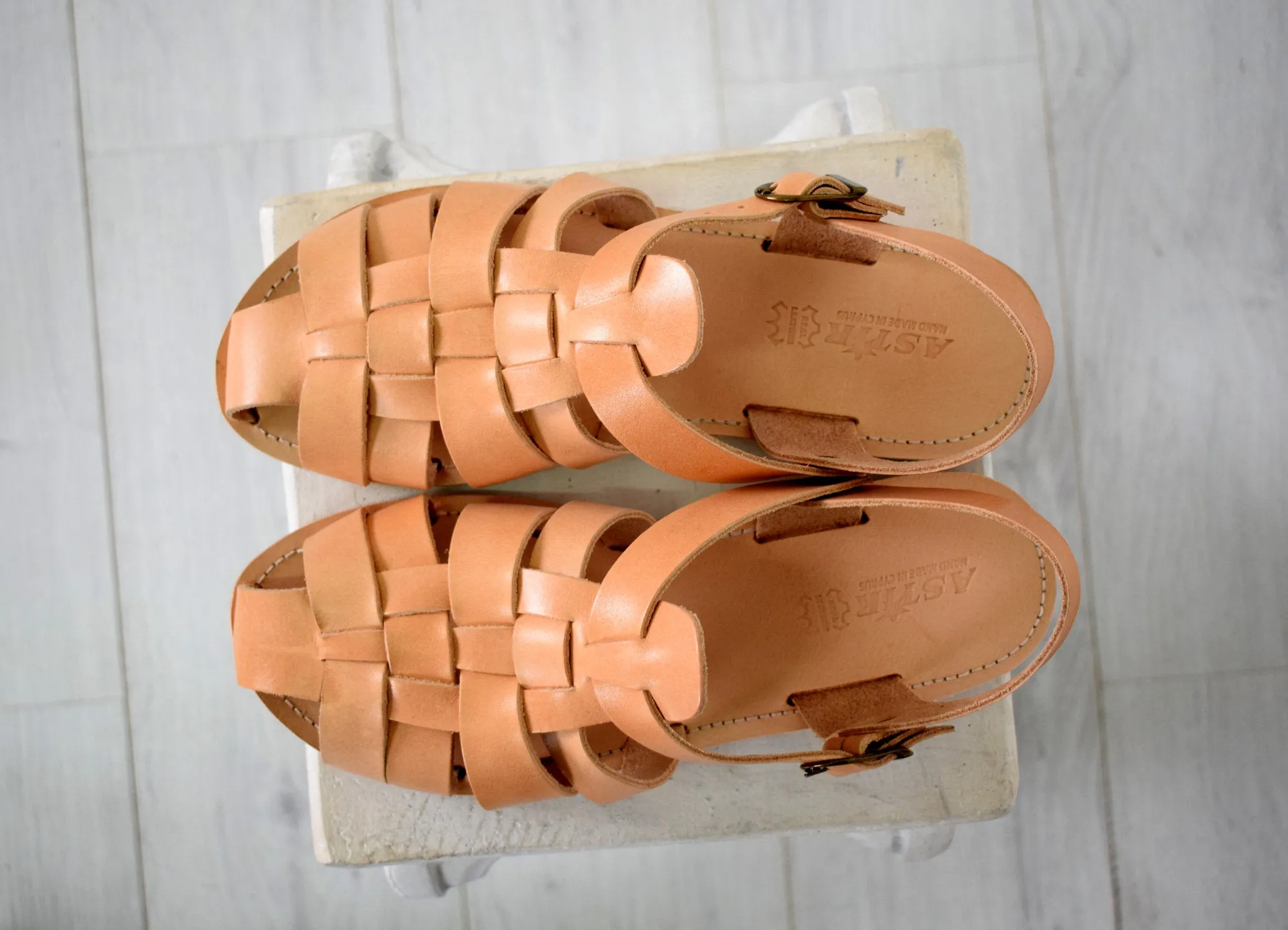 Men sandals, Spartan sandals,  handmade sandals, men sandals, High Quality Genuine Leather sandals, Brown sandals, covered finger toe