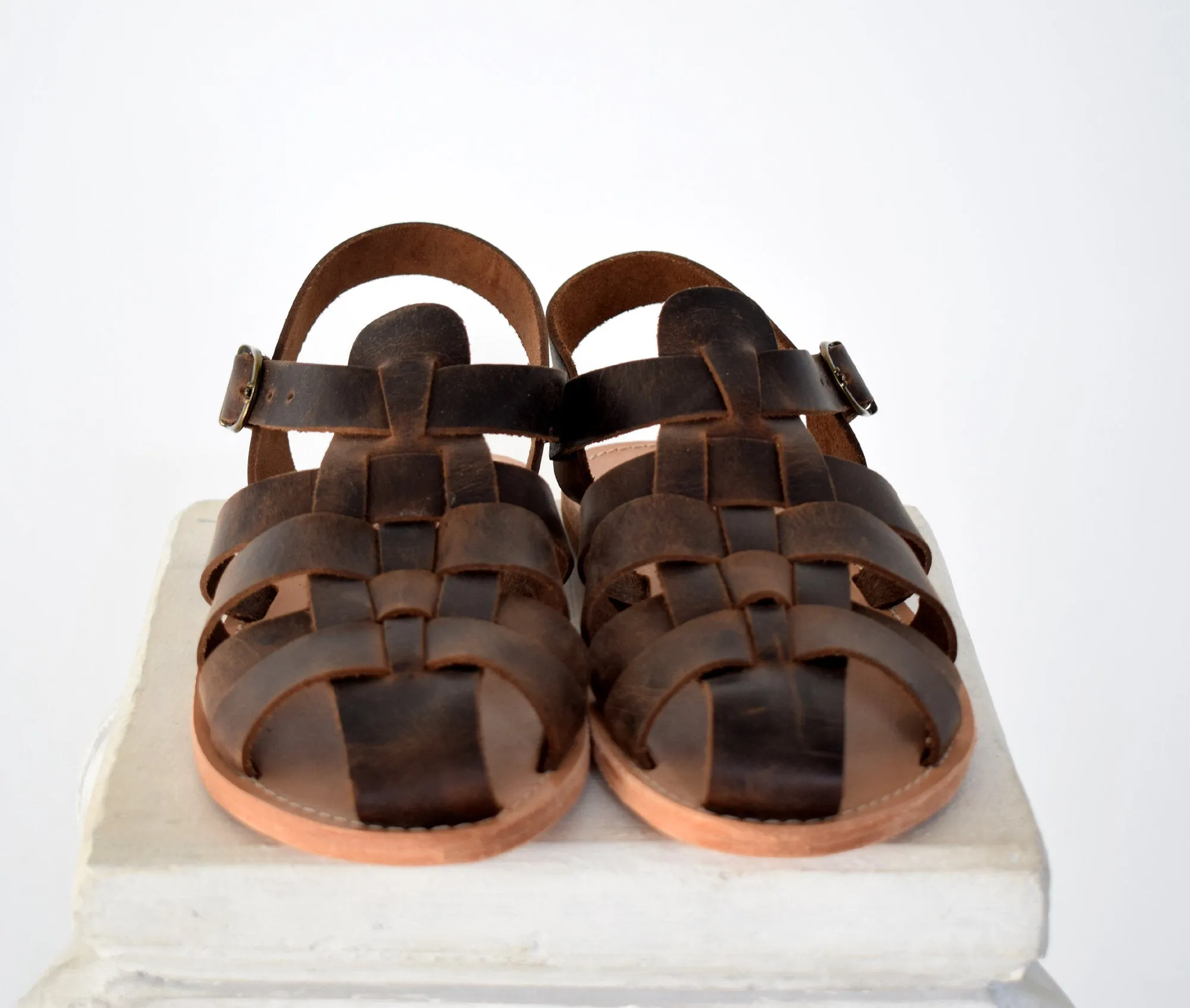 Men sandals, Spartan sandals,  handmade sandals, men sandals, High Quality Genuine Leather sandals, Brown sandals, covered finger toe