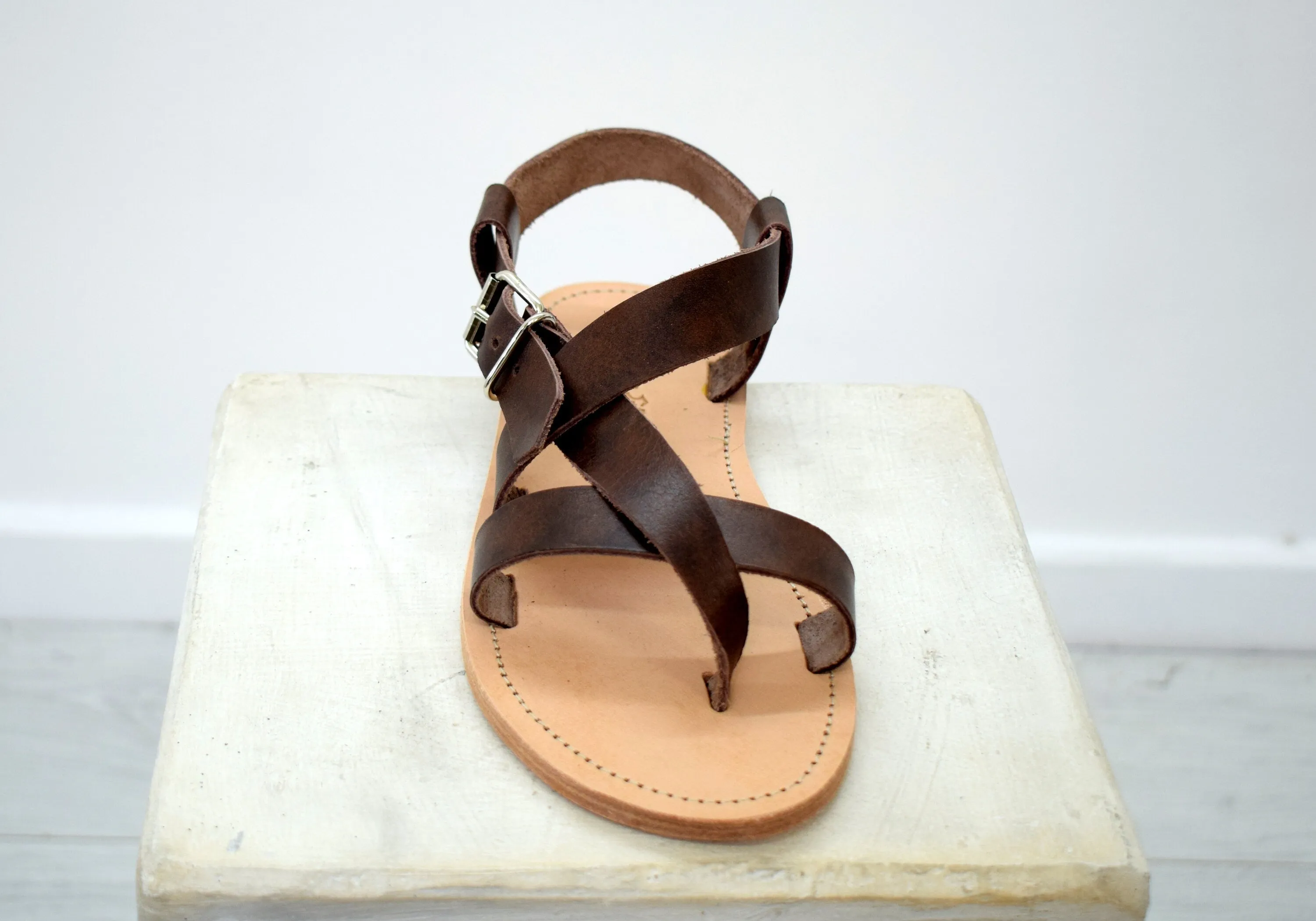 Roman greek gladiator leather sandals, brown men sandals, Spartan sandals, Thongs sandals.
